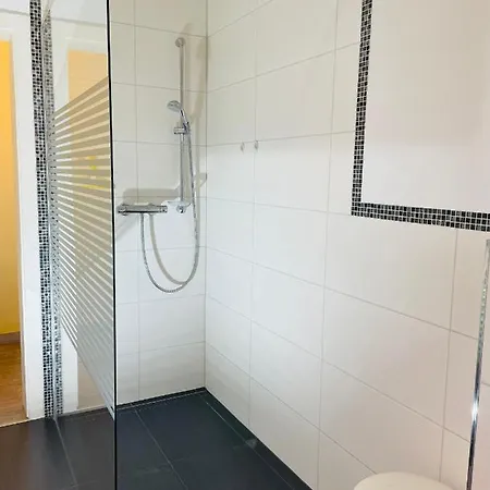 Restaurant Seeblick Direkt Am Schweriner Inn *